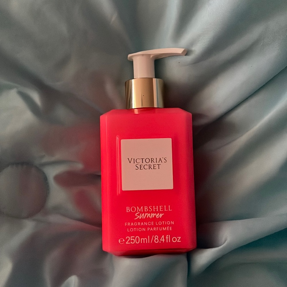 Victoria secret bombshell summer fragrance lotion
